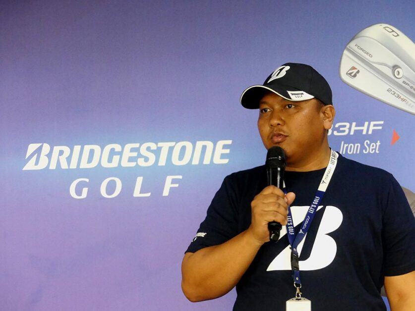 Zikri Tanjung selaku TOPGOLF Merchandising Hard Goods Specialist 