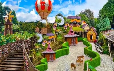 Liburan Rasa Eropa di Lembang: Farmhouse Tawarkan Spot Estetik, Gembok Cinta, hingga Sewa Kostum Unik
