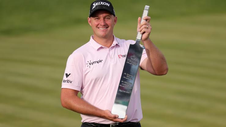 Dua Bogey di Akhir Gagalkan Shane Lowry, Sepp Straka Rebut Gelar Truist Championship