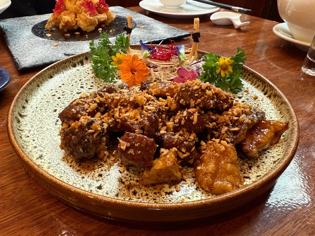 Menikmati Hidangan Chinese Comfort Food dalam Kemewahan Rahasia di Restoran Twelve