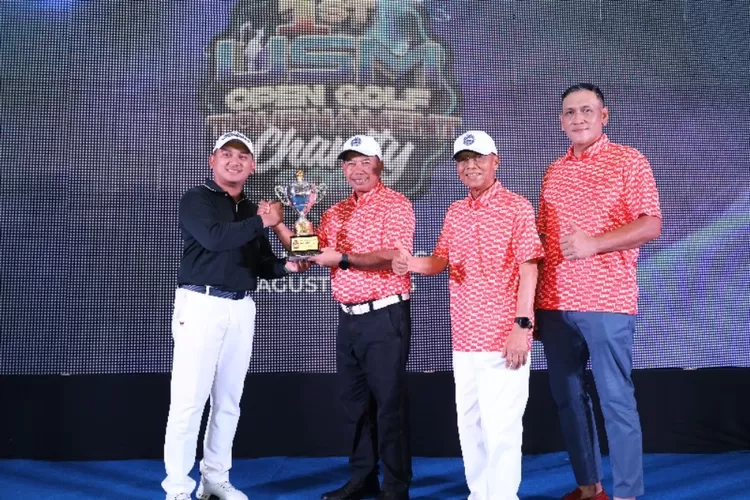 USM Open Golf Tournament Disiapkan Jadi Agenda Tahunan, Mafrizal Rebut Piala Rektor USM