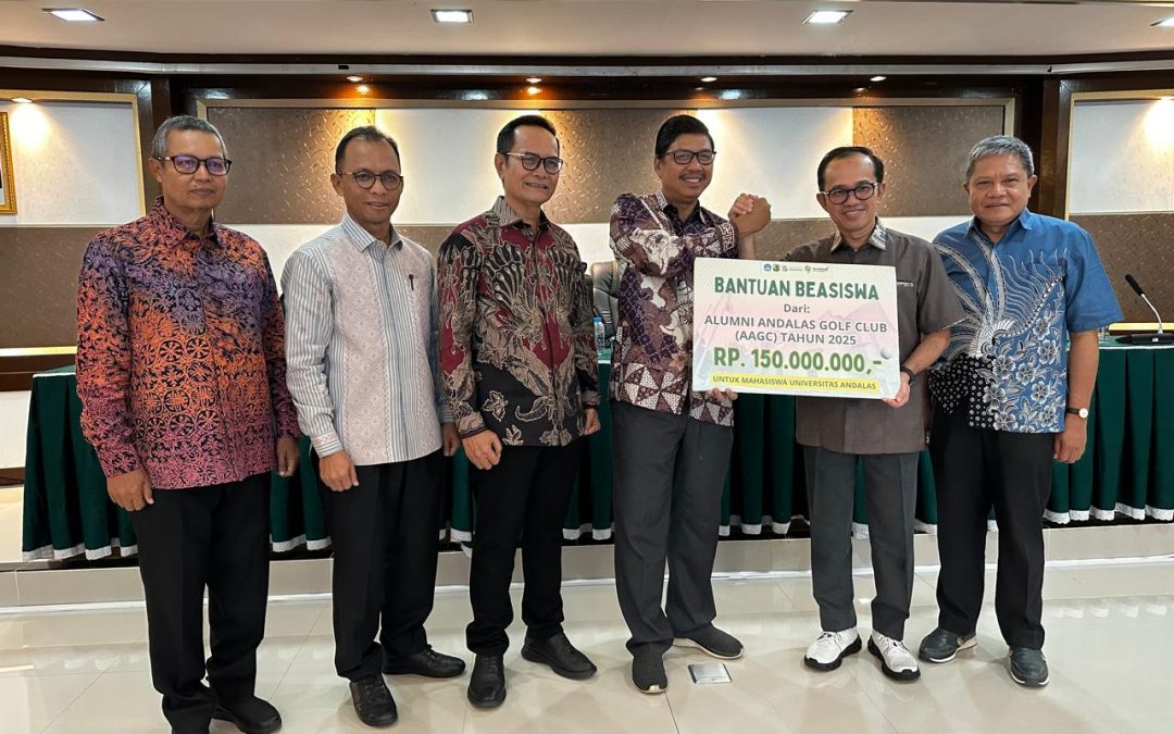 Andalas Golf Club Salurkan Beasiswa Rp150 Juta untuk 75 Mahasiswa Unand