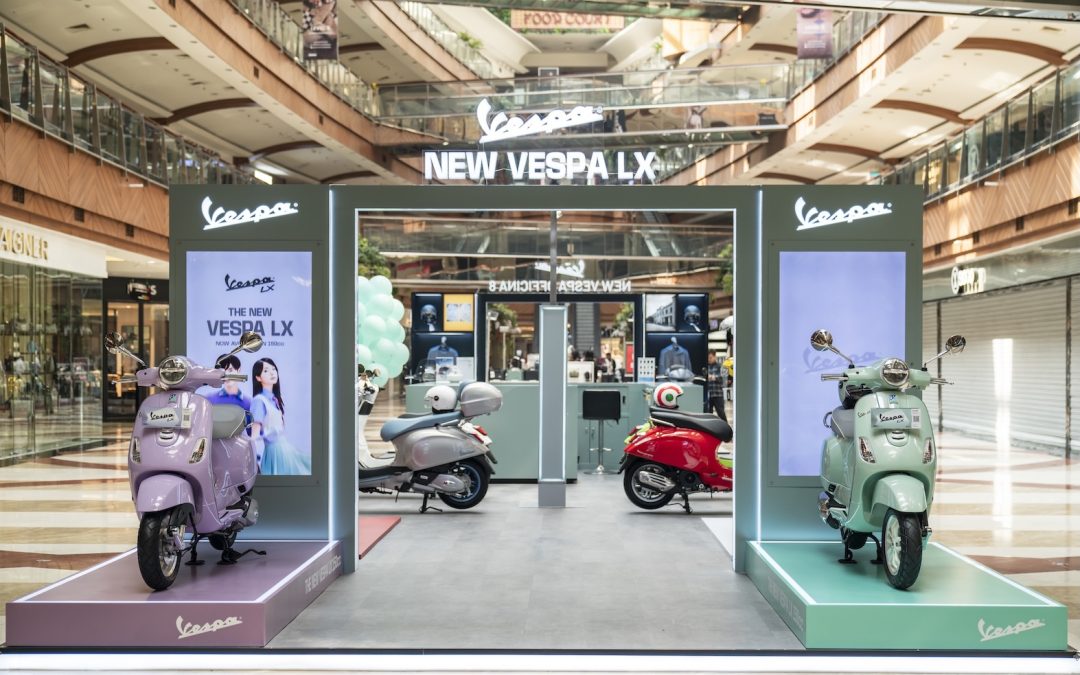 Vespa Terus Jadi Ikon Gaya Hidup: Koleksi Terbaru LX dan Officina 8 Hadir di Pondok Indah Mall 2