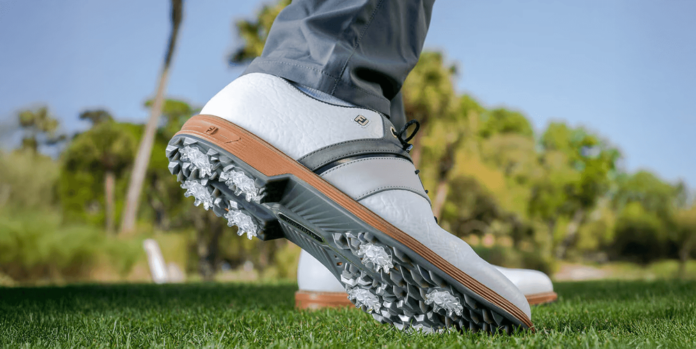 Sebagian Besar Pegolf Salah Pakai Sepatu, Begini Cara Menemukan yang Tepat