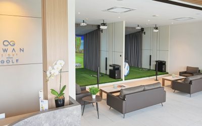 Pengalaman Golf Indoor Berkelas: Awan Eight Golf Simulator Hadirkan Sensasi Lapangan Nyata di Mason Pine Hotel