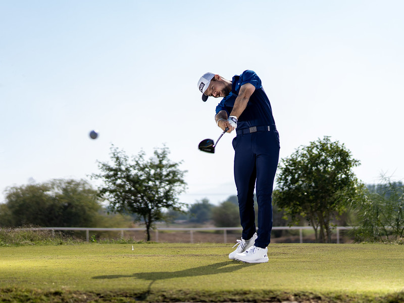 Under Armour Kuasai Pasar Sepatu Golf 2026, CLONE Jadi Game Changer